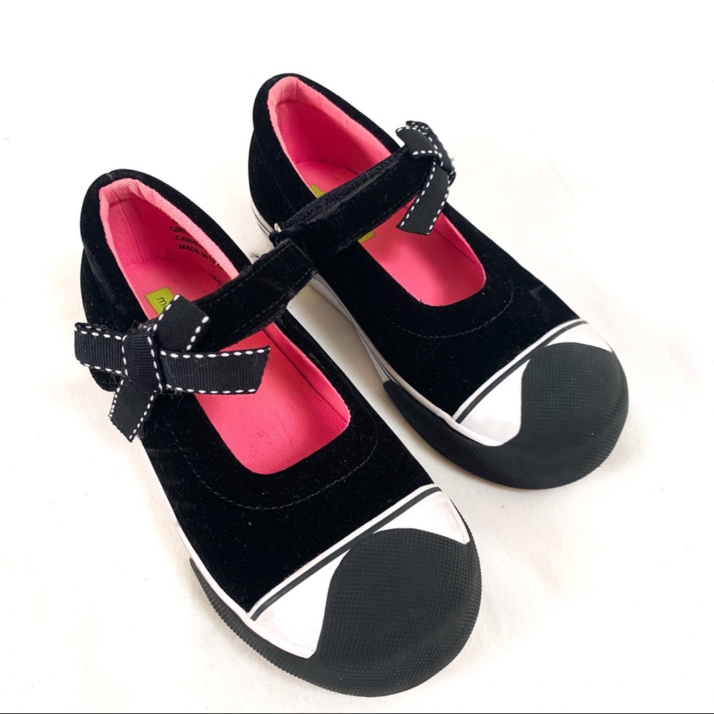 NWOT Morgan & Milo black velvet bow Mary Janes
